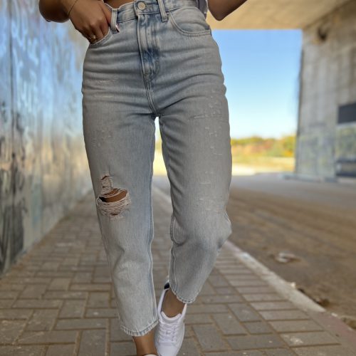 DW15523 mom jeans
