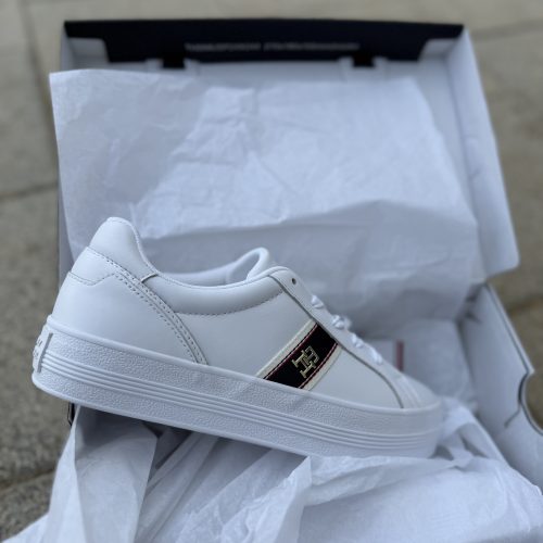 FW08903 TOMMY סניקרס לבן