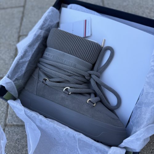 FW08998  TOMMY מגף אפור