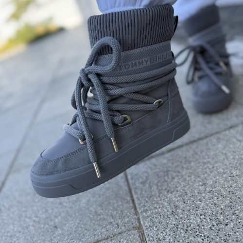 FW08998  TOMMY מגף אפור