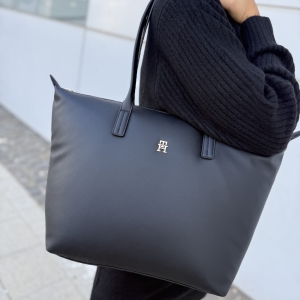 AW17705  – תיק שחור