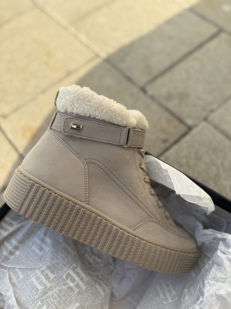 FW08172 TOMMY
