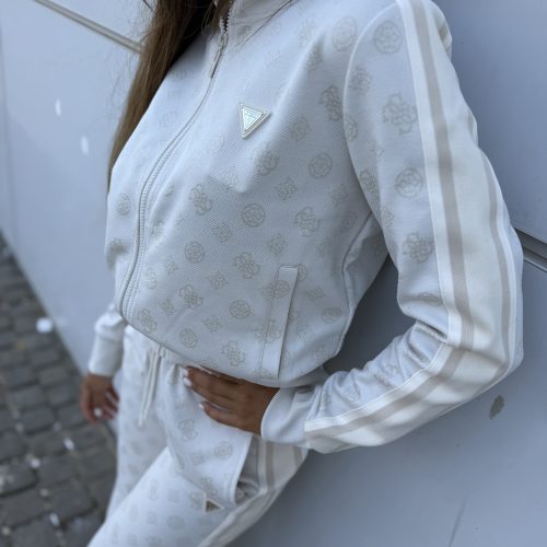 GUESS חליפה בז'