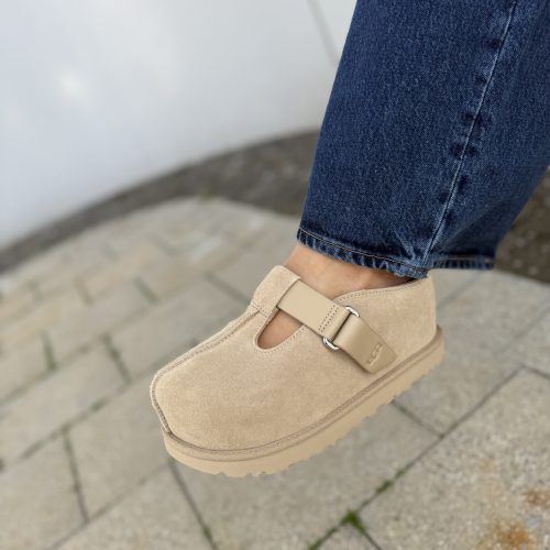 גולדנסטאר קלוג UGG  צבע בג'