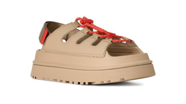 TOGGLE UGG