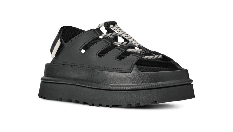 TOGGLE UGG