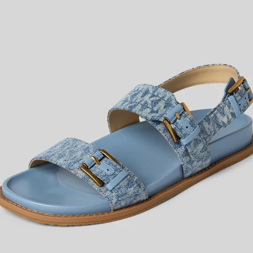 NIA FLAT