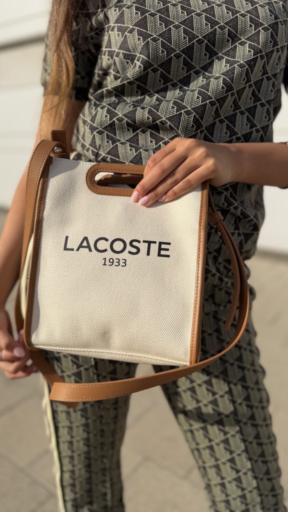 Lacoste · תיק