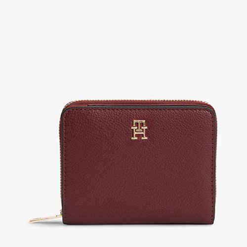 AW18758