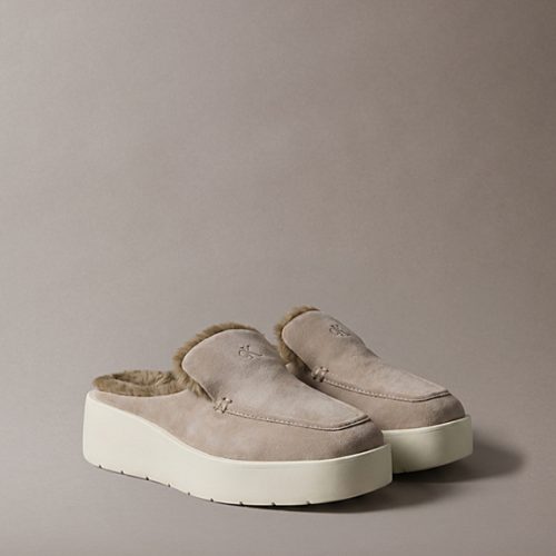HW03182 063 CK